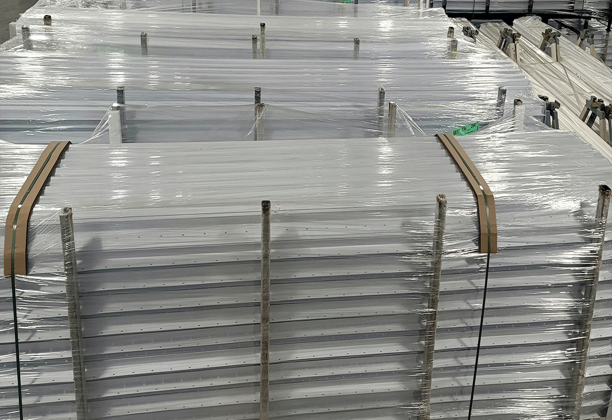 Managing laminate inventory in a warehouse.